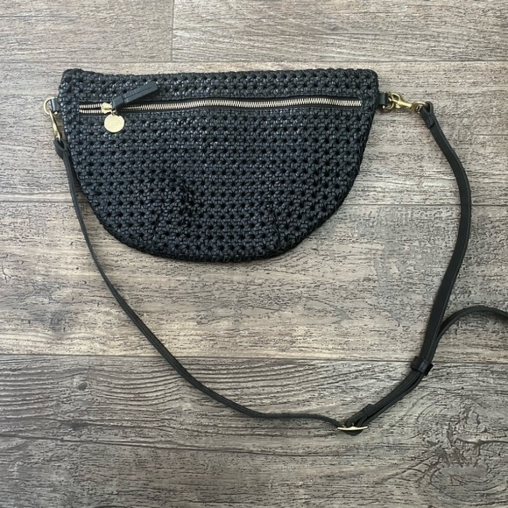 ❤️🔥Clare V. - Black Woven Grande Fanny Crossbody Bag - OS